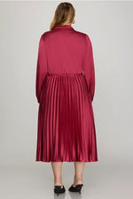 Load image into Gallery viewer, Satin midi Dress
