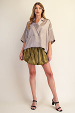 Load image into Gallery viewer, DEEP COLLAR SHIRT
