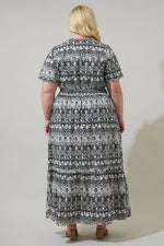 Load image into Gallery viewer, #SALE # Black White Maxi Dress
