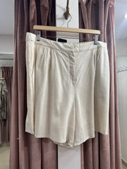 #20 Linen Short