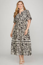 Load image into Gallery viewer, Floral Printed Midi Dress

