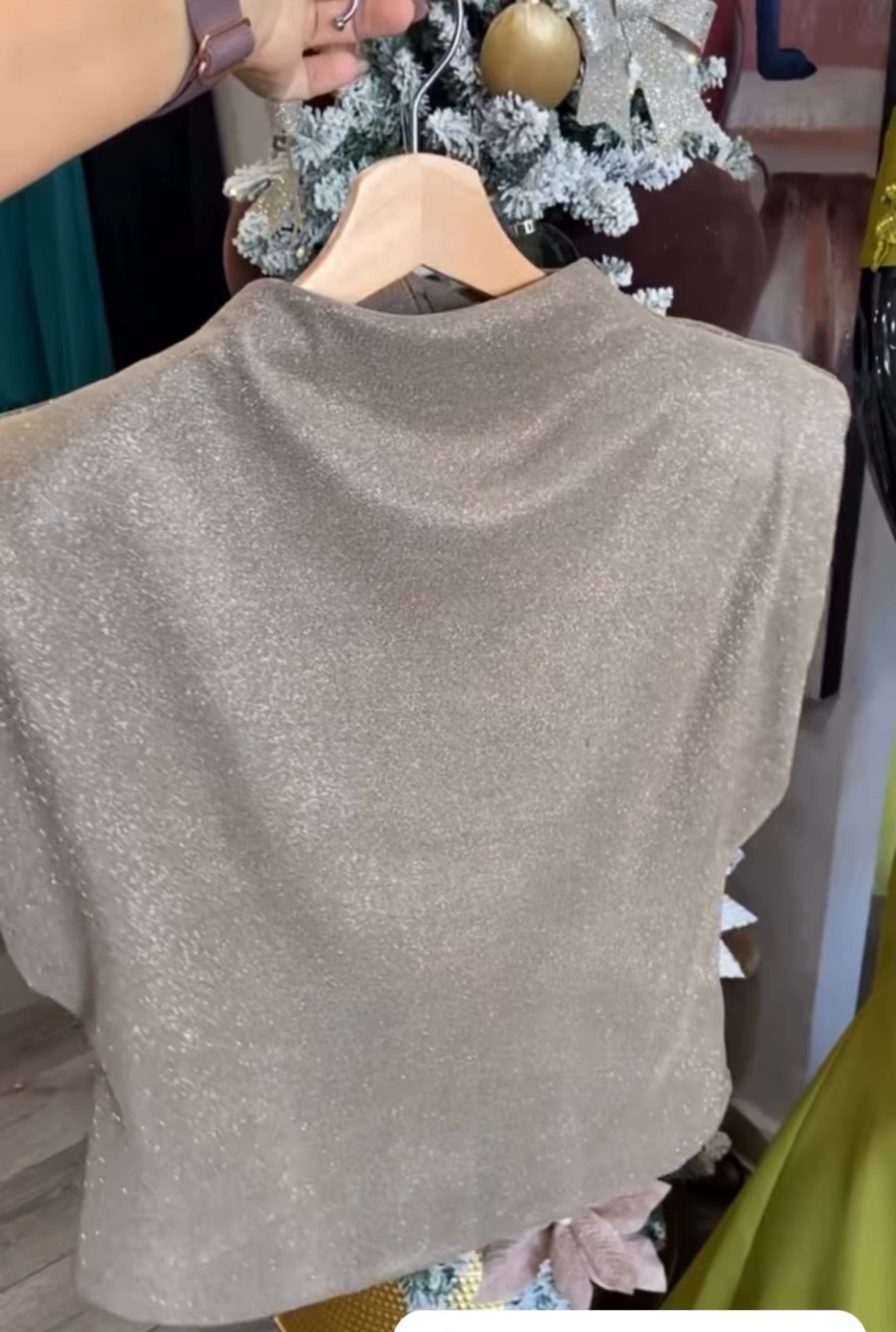 **SALE** HIGH NECK SLEEVELESS TOP