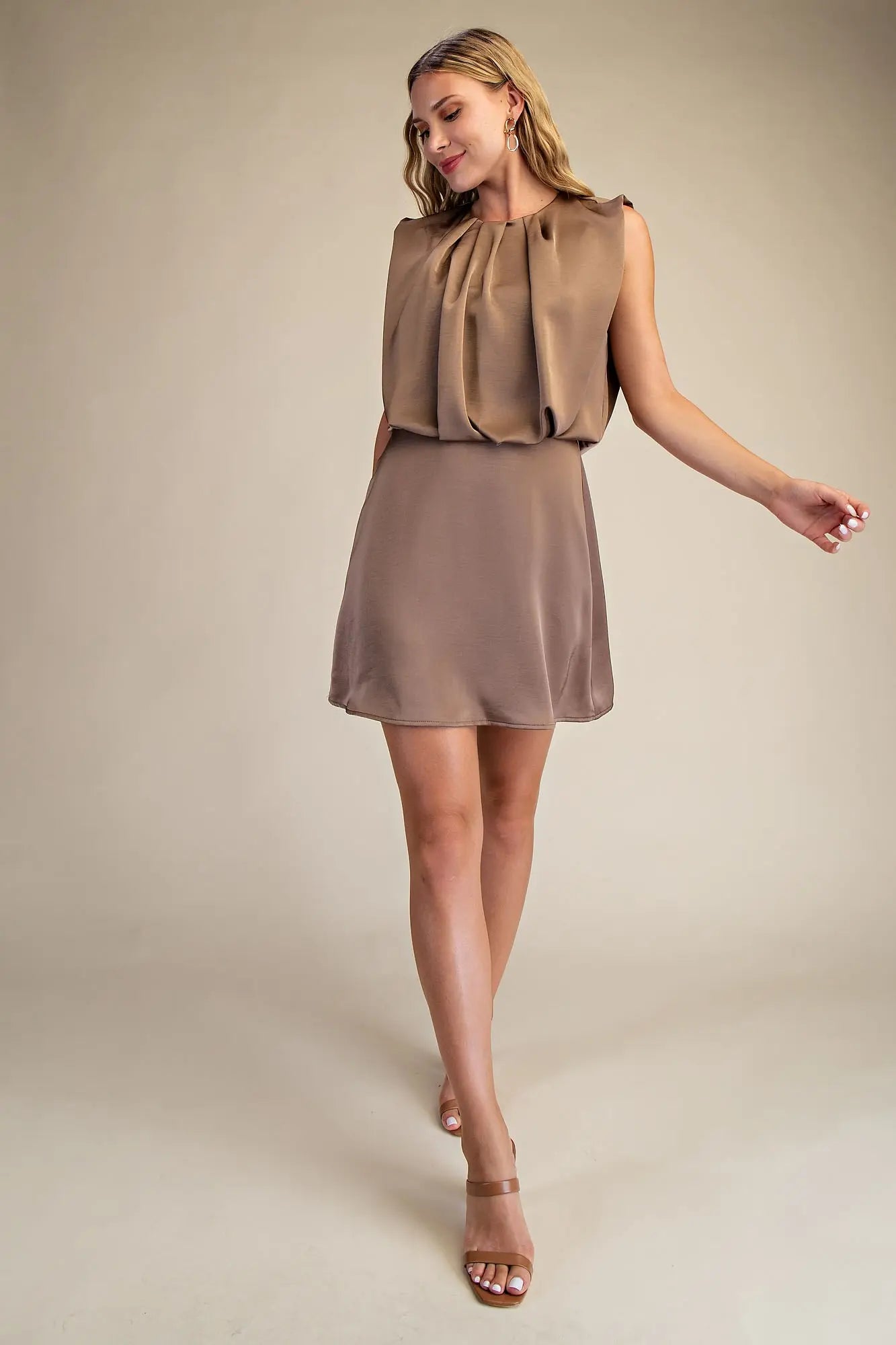 SLEEVELESS ROUND NECK MINI DRESS
