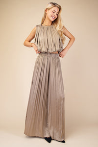 Sleeveless Pleated Top