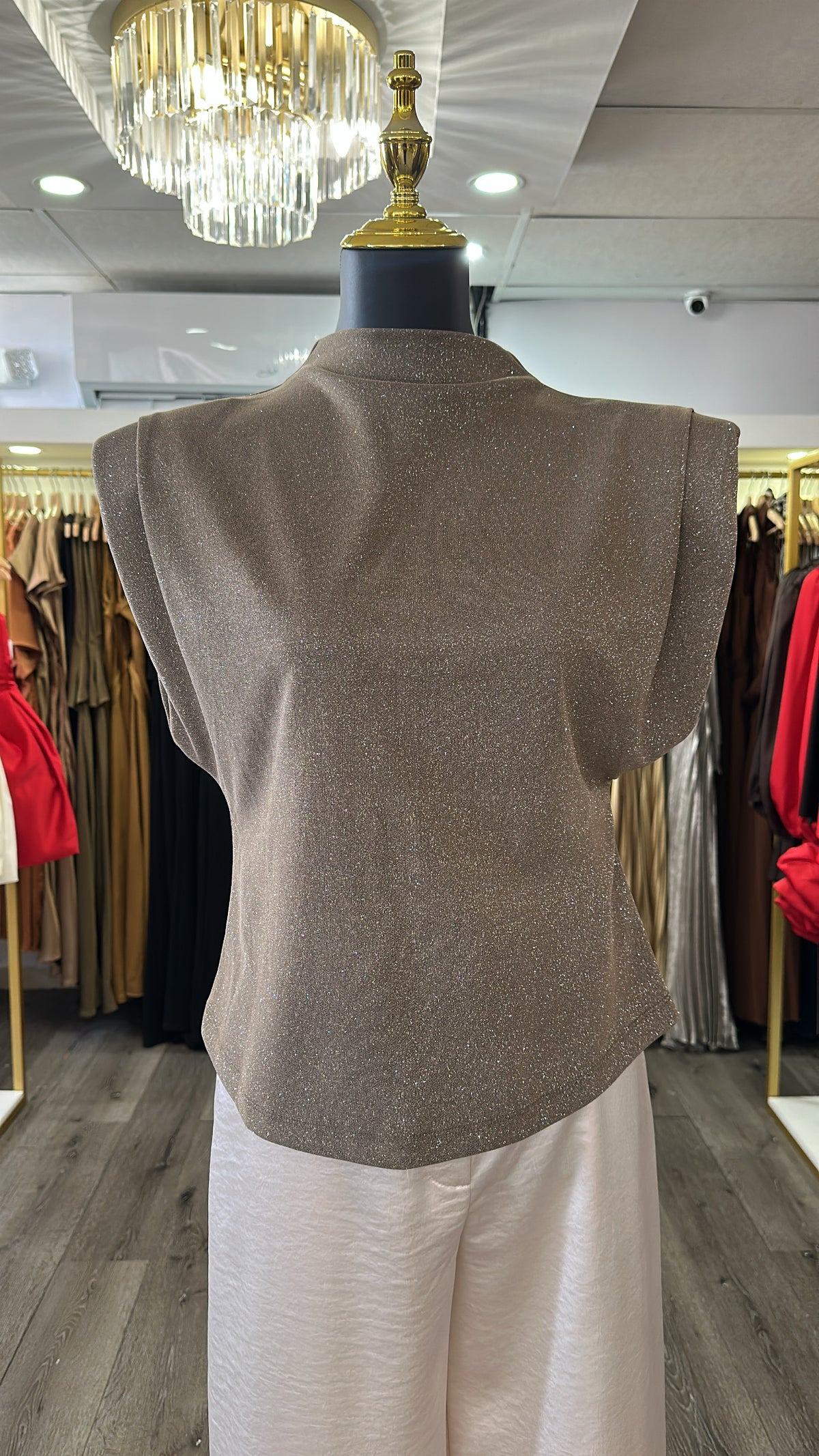 **SALE** HIGH NECK SLEEVELESS TOP