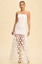 Load image into Gallery viewer, STRAPLESS 3D TEXTURED DRESS
