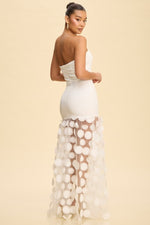 Load image into Gallery viewer, STRAPLESS 3D TEXTURED DRESS
