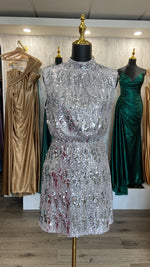 Load image into Gallery viewer, SEQUINS MINI DRESS
