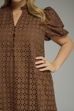 Load image into Gallery viewer, Eyelet Midi Dress

