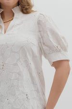 Load image into Gallery viewer, Floral Embroidered Top
